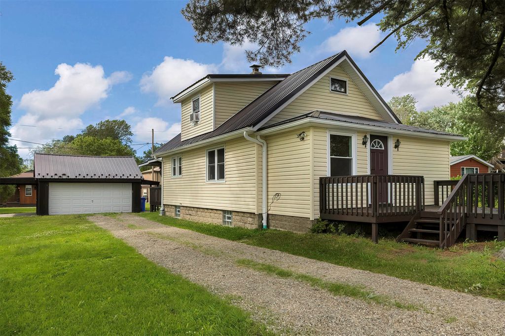 1696 DAVIS Avenue, Erie, PA 16509
