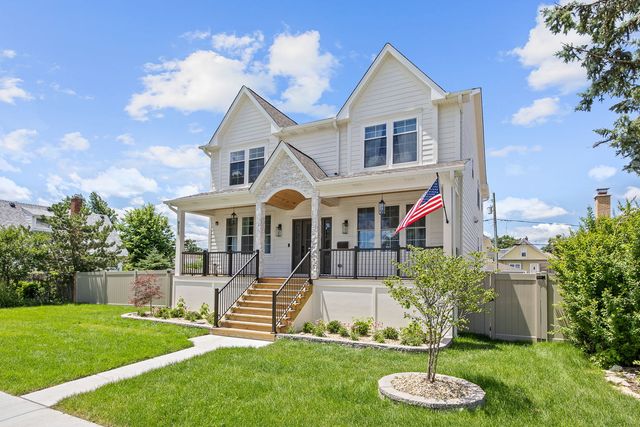 4510 Raymond Avenue, Brookfield, IL 60513