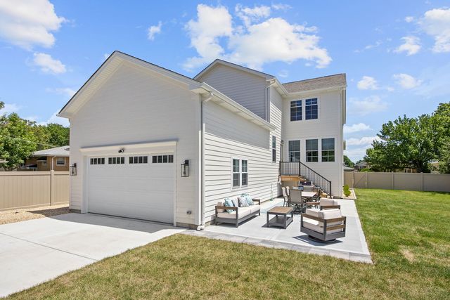 4510 Raymond Avenue, Brookfield, IL 60513