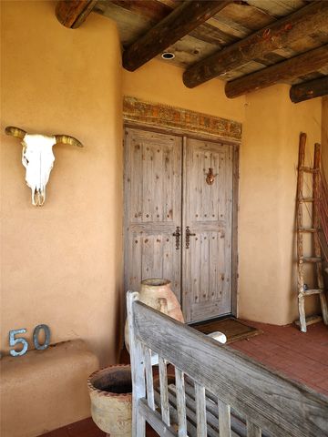50 Vuelta Maria A and B, Santa Fe, NM 87506