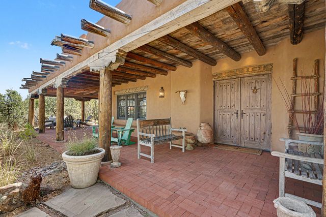 50 Vuelta Maria A and B, Santa Fe, NM 87506
