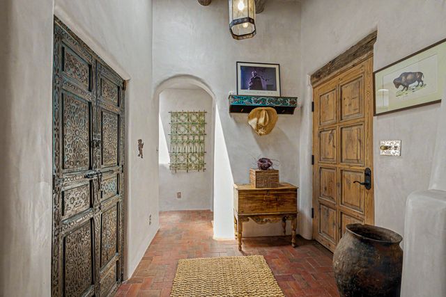 50 Vuelta Maria A and B, Santa Fe, NM 87506