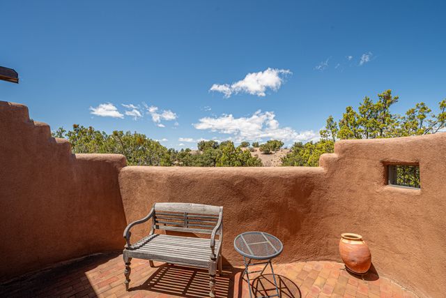 50 Vuelta Maria A and B, Santa Fe, NM 87506