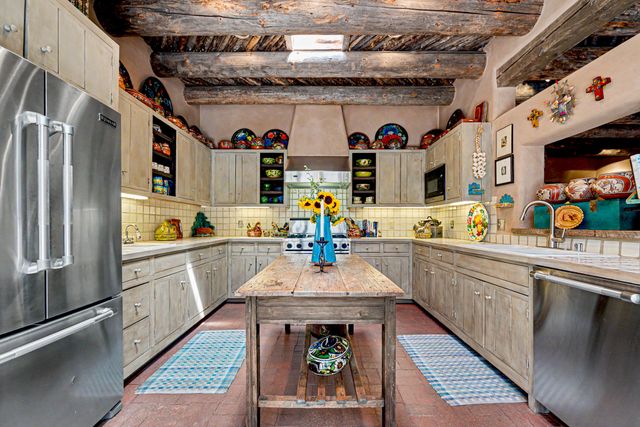 50 Vuelta Maria A and B, Santa Fe, NM 87506