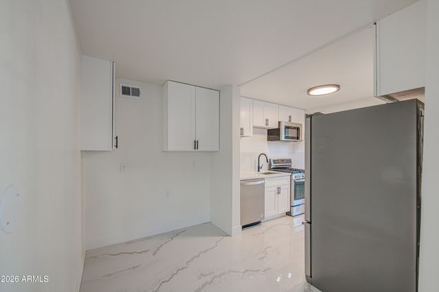 1648 N 38TH Drive, Phoenix, AZ 85009