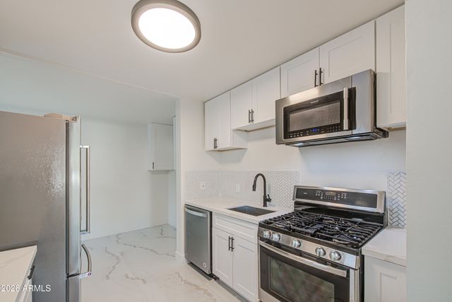 1648 N 38TH Drive, Phoenix, AZ 85009