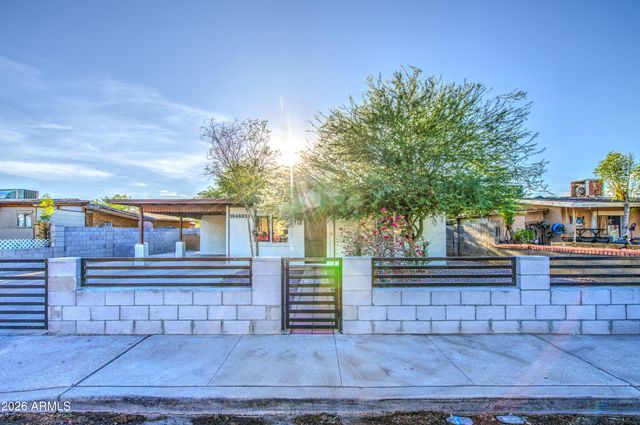 1648 N 38TH Drive, Phoenix, AZ 85009