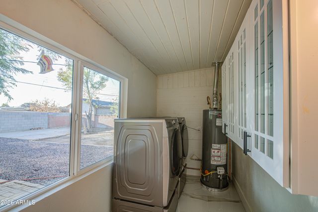 1648 N 38TH Drive, Phoenix, AZ 85009