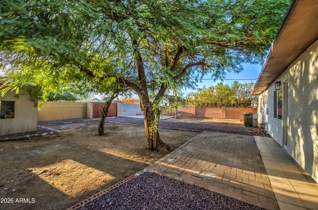 1648 N 38TH Drive, Phoenix, AZ 85009