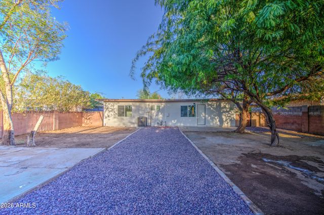 1648 N 38TH Drive, Phoenix, AZ 85009