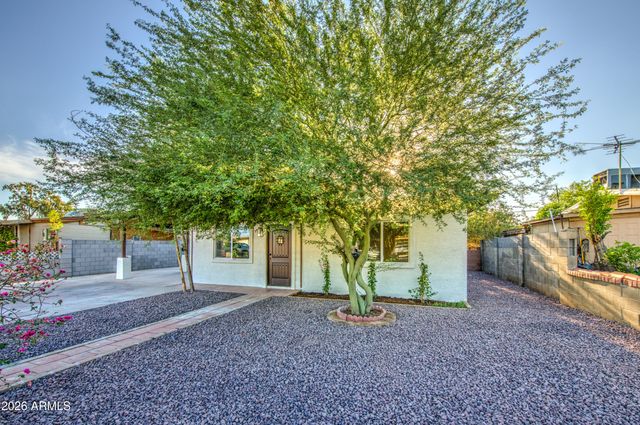1648 N 38TH Drive, Phoenix, AZ 85009