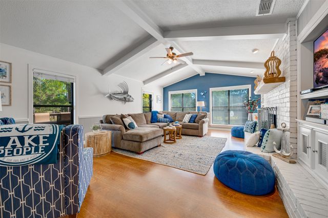 536 Wildewood Drive, Chandler, TX 75758