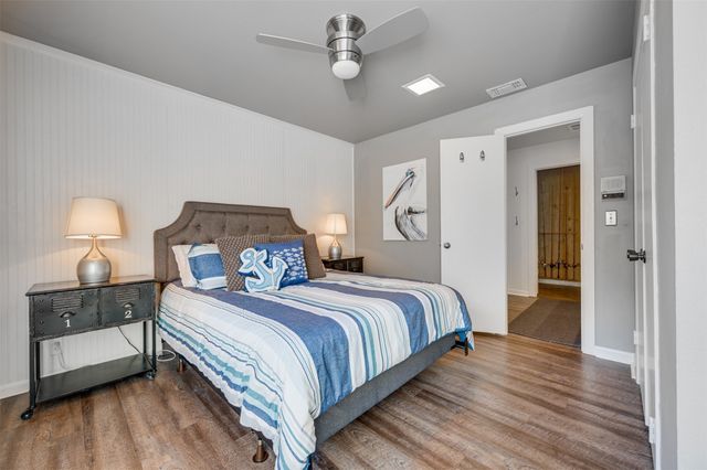 536 Wildewood Drive, Chandler, TX 75758
