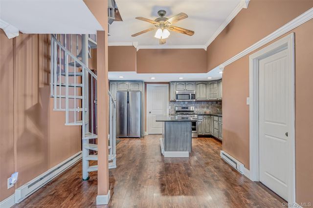 93 Maple Road, Kings Park, NY 11754