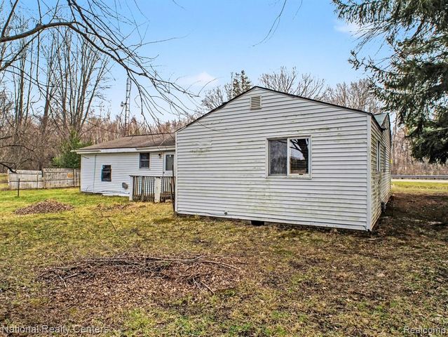 14243 Seymour Road, Montrose, MI 48457