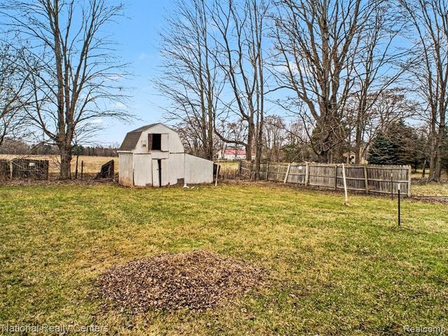 14243 Seymour Road, Montrose, MI 48457
