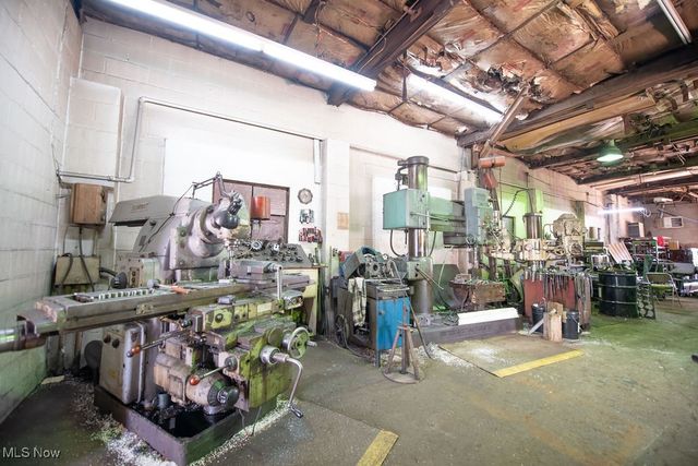 1128 N Main Street, Uhrichsville, OH 44683