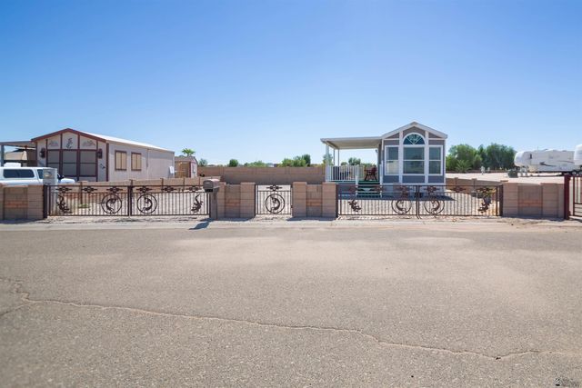 26681 Mesquite Ave, Wellton, AZ 85356