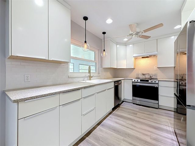 1405 OVERCASH DRIVE, Dunedin, FL 34698