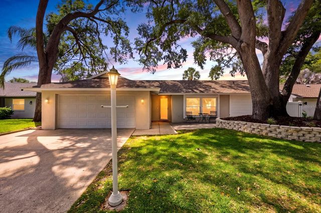 221 ARBOR DRIVE W, Palm Harbor, FL 34683