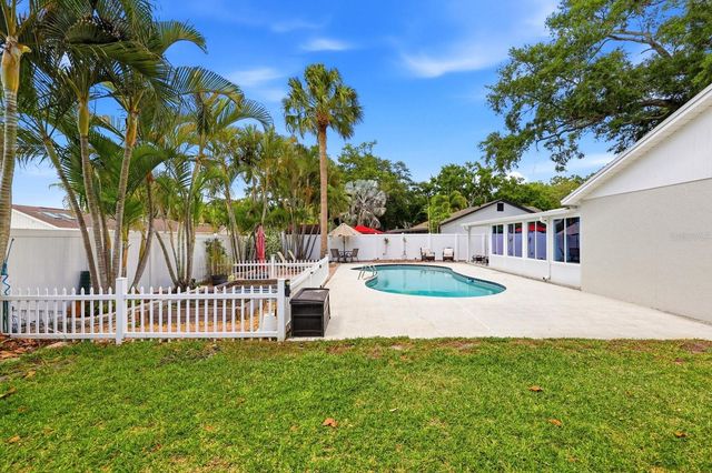 221 ARBOR DRIVE W, Palm Harbor, FL 34683