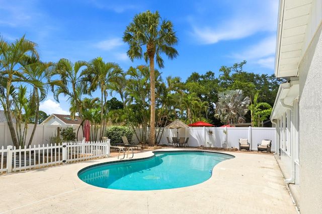 221 ARBOR DRIVE W, Palm Harbor, FL 34683