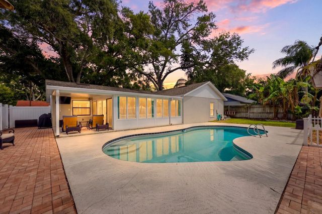 221 ARBOR DRIVE W, Palm Harbor, FL 34683
