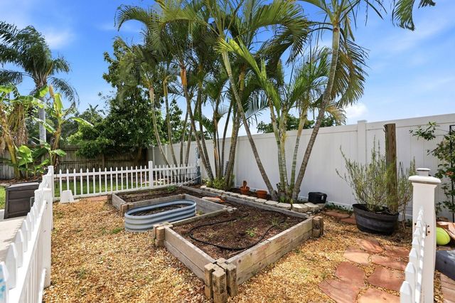 221 ARBOR DRIVE W, Palm Harbor, FL 34683