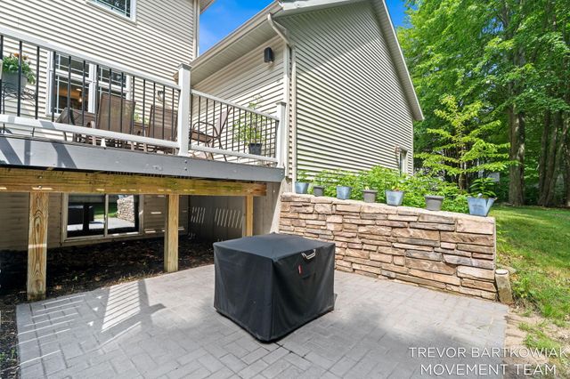 6384 Colorado Court, Norton Shores, MI 49444