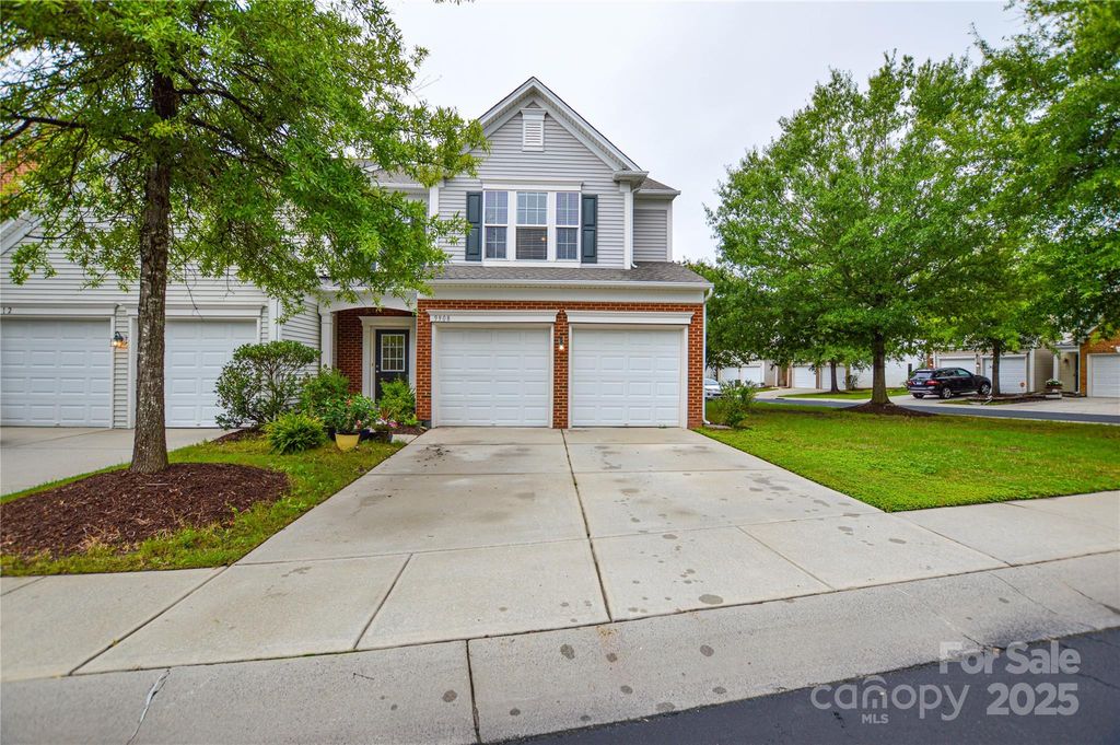 9908 Fallon Trace Avenue, Charlotte, NC 28277