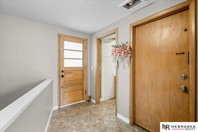 3409 S 108 Street, Omaha, NE 68144