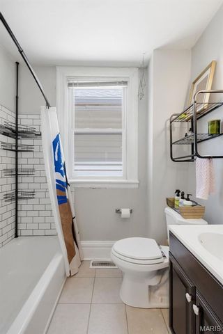 5450 Dresden Avenue, St Louis, MO 63116