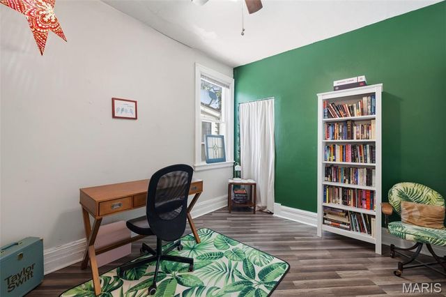 5450 Dresden Avenue, St Louis, MO 63116