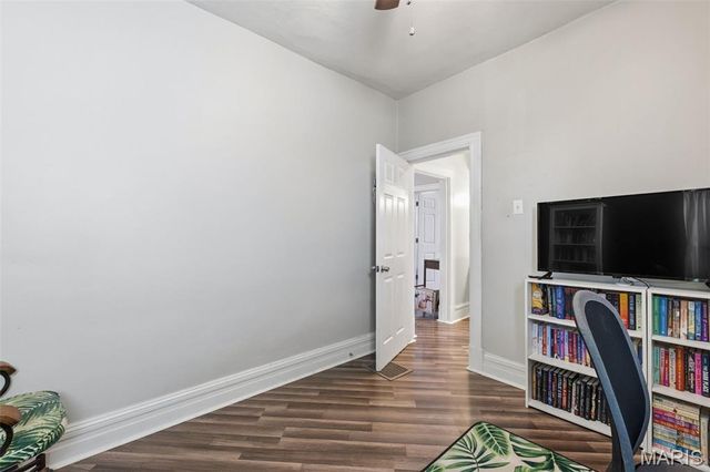 5450 Dresden Avenue, St Louis, MO 63116