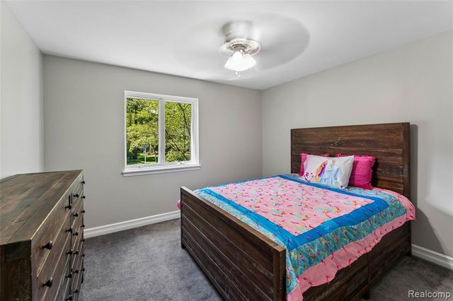 5327 Olde Saybrooke Road, Grand Blanc, MI 48439
