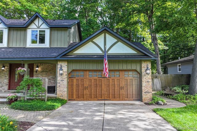 5327 Olde Saybrooke Road, Grand Blanc, MI 48439