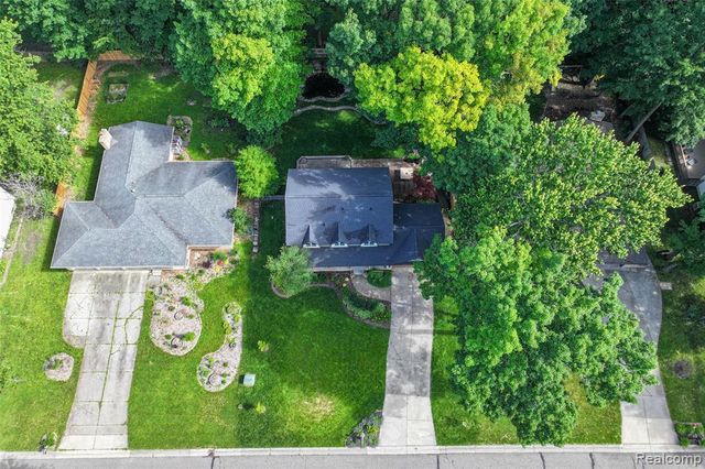 5327 Olde Saybrooke Road, Grand Blanc, MI 48439