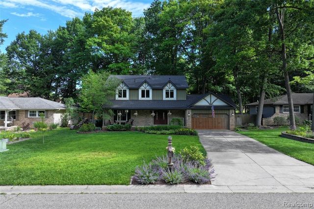 5327 Olde Saybrooke Road, Grand Blanc, MI 48439