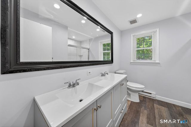 1789 Foxon Road 7D, North Branford, CT 06471