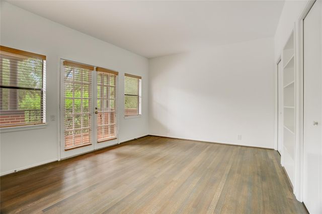 2629 Wroxton Road A, Houston, TX 77005