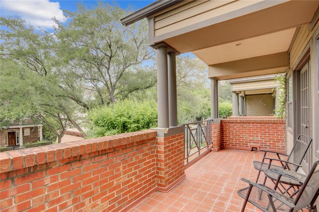 2629 Wroxton Road A, Houston, TX 77005
