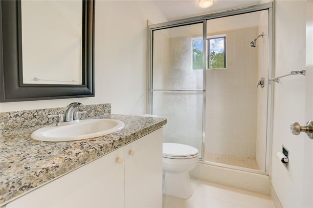 2629 Wroxton Road A, Houston, TX 77005
