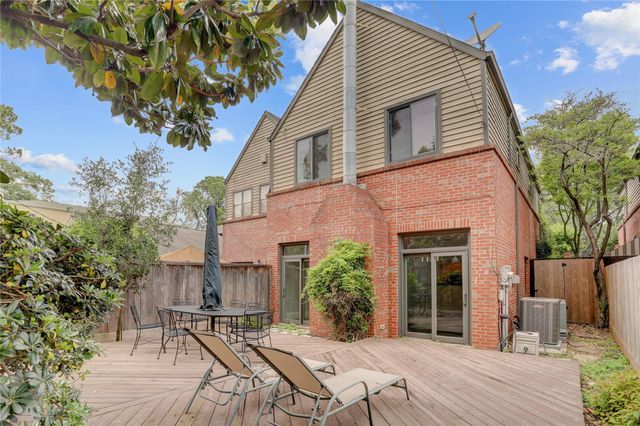 2629 Wroxton Road A, Houston, TX 77005