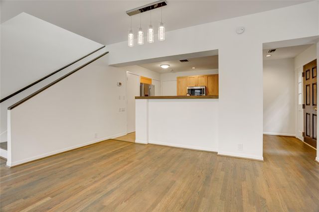 2629 Wroxton Road A, Houston, TX 77005