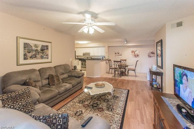 8215 Ibis Club DR 102, Naples, FL 34104