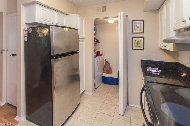 8215 Ibis Club DR 102, Naples, FL 34104