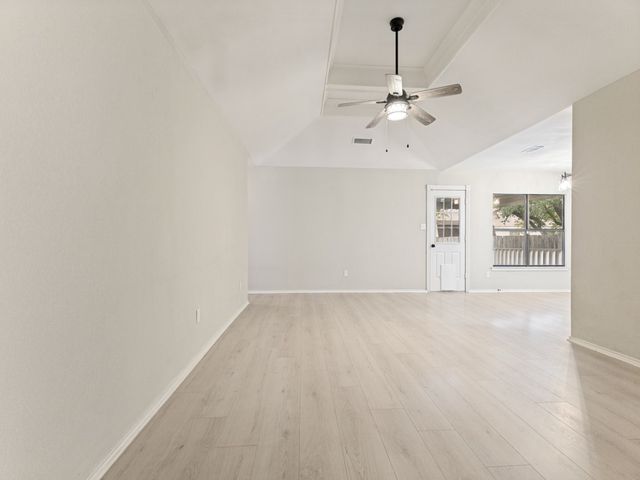 2313 Harvest Glen Court, Fort Worth, TX 76108