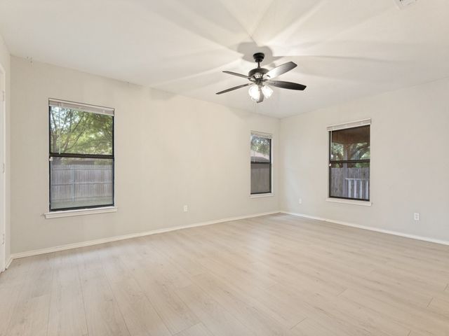 2313 Harvest Glen Court, Fort Worth, TX 76108
