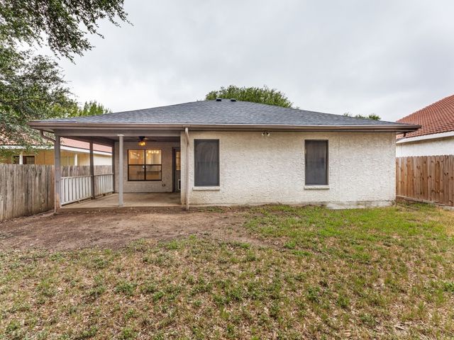 2313 Harvest Glen Court, Fort Worth, TX 76108