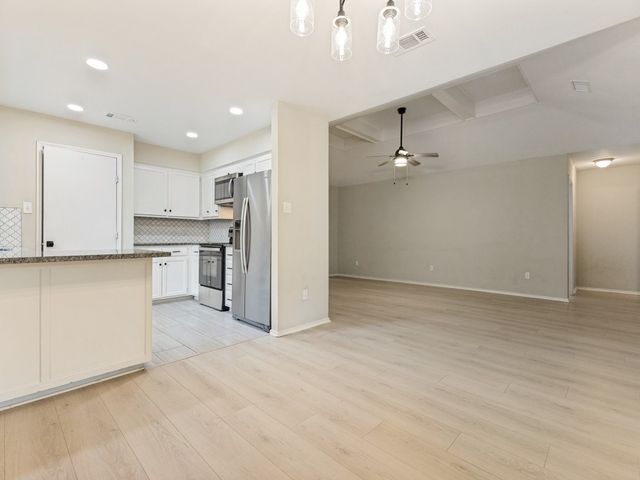 2313 Harvest Glen Court, Fort Worth, TX 76108